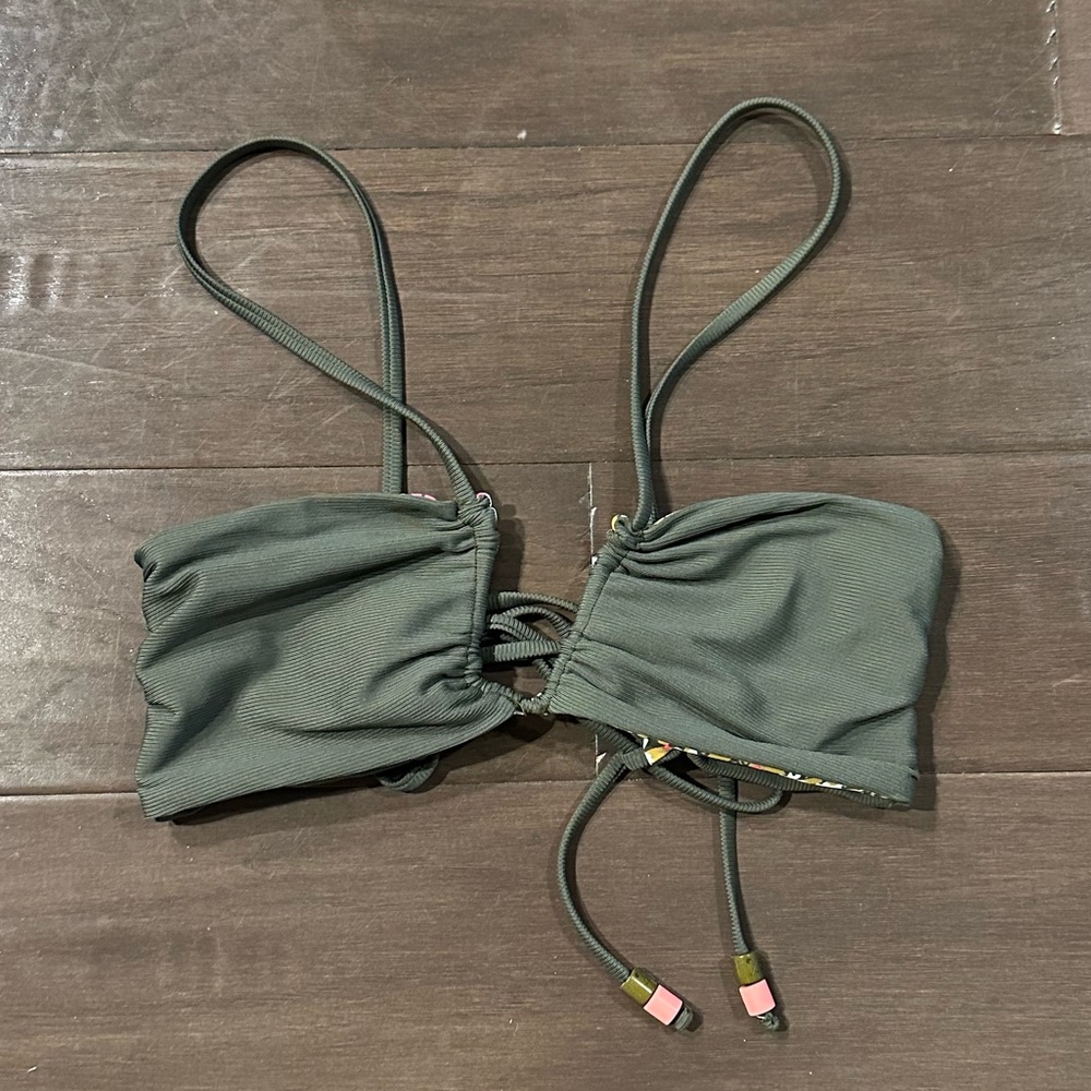 Maaji Green / Floral Reversible Removable Straps Bikini Top Size L